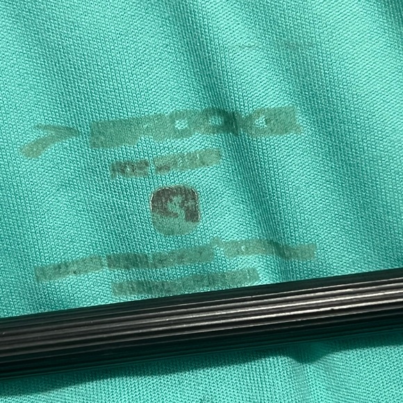 ⚡️Brooks Women Athletic Equilibrium Technology Pullover Top - Picture 6 of 9